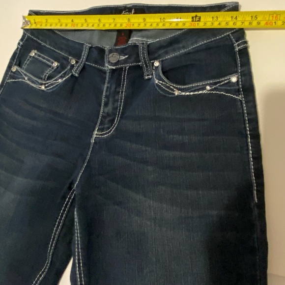 Earl Jeans Capris Size 6 Like New - Picture 3 of 9